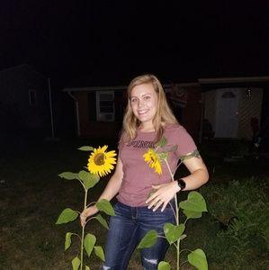 Meet your Posher, Hailey